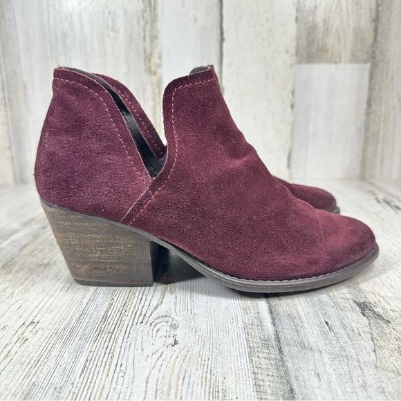 Steve Madden Adelphie Cut Out Burgundy Suede Ankle Boots #457 - Picture 4 of 10